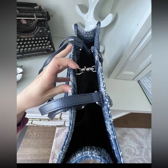 FION Oil Painting Jacquard with Leather Tote Bag Navy Blue Purse BRAND NEW - Picture 5 of 13